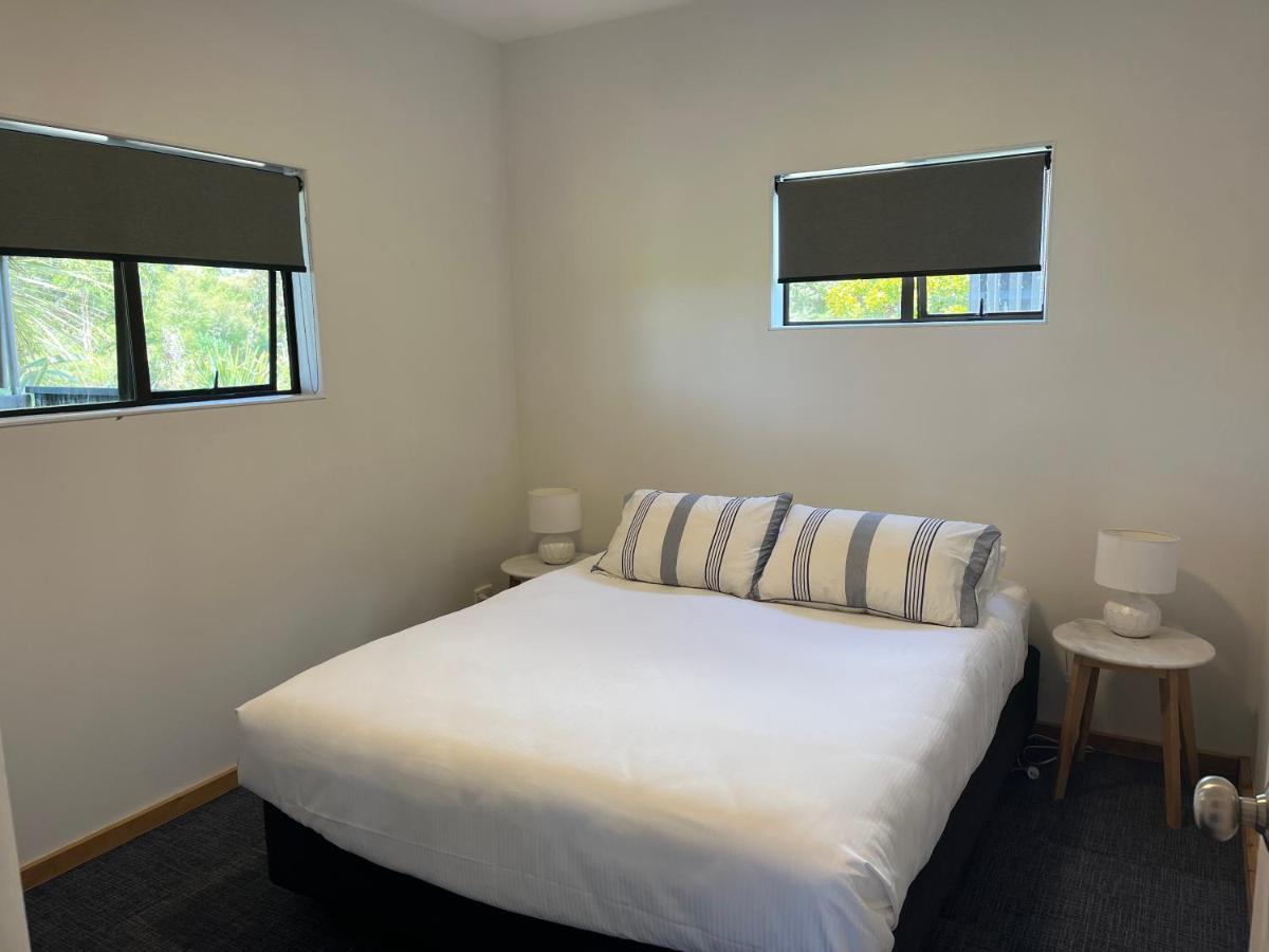 Summerspring Beachfront Accommodation Takaka Esterno foto